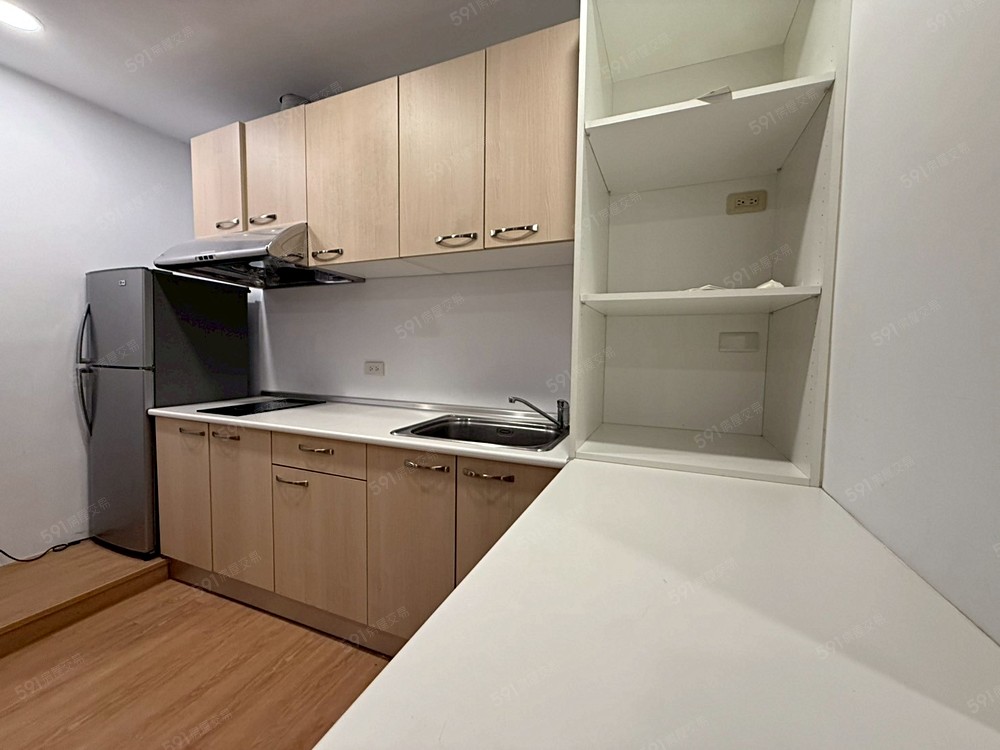 提供冰箱、電磁爐