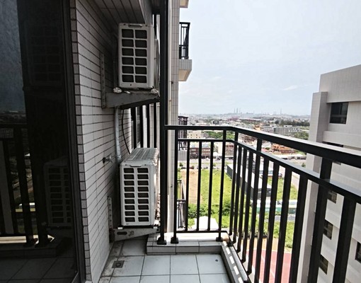 A三井outlet三台冷氣家具電齊全/可租補免仲介/大晟房屋 - Image 10