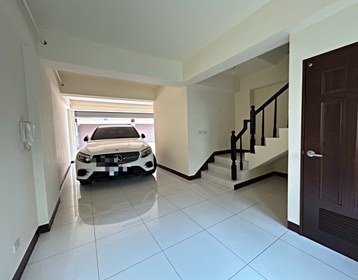 🎊竹東有電梯四房雙車位透天~近68及竹東市場 - Image 1