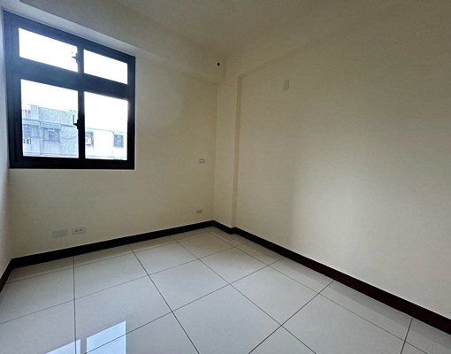 🎊竹東有電梯四房雙車位透天~近68及竹東市場 - Image 5