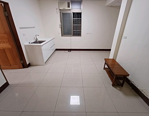 園區旁超大坪數.1房1廳2衛1陽台 - Image 3