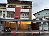 嘉義租屋,東區租屋,店面出租,稀有✨大面寬三角金店面🌟學校旁/住宅區整棟屋主自租