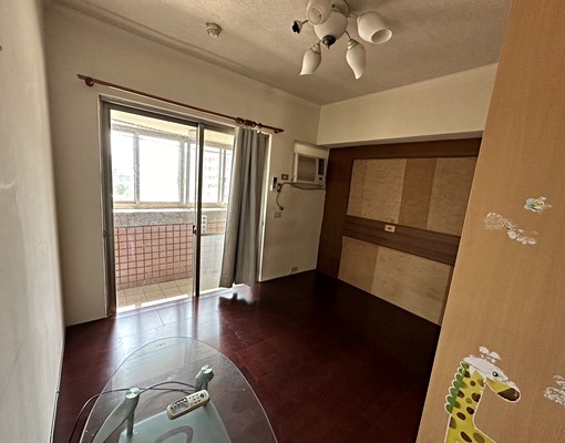 1房1廳1衛1陽台1置物間。近捷運站，福星公園、逢甲夜市。 - Image 2