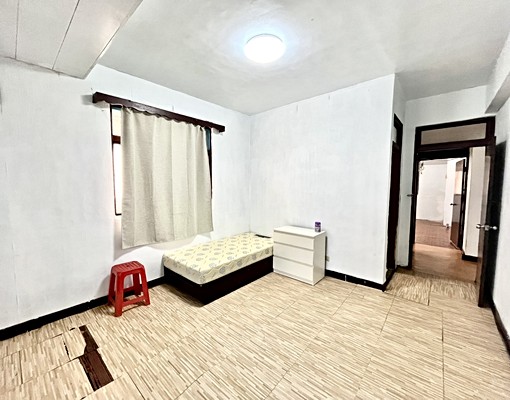 近頂溪站/可養寵/便宜大三房/雙陽台/有採光格局方正 - Image 3