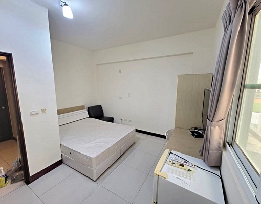 🍀住好宅🍀新市社區型透天分租套房近南科 - Image 1