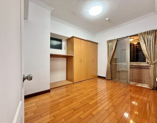 北屯松竹車站旁3+1房超大空間有電梯有平面大車位 - Image 7