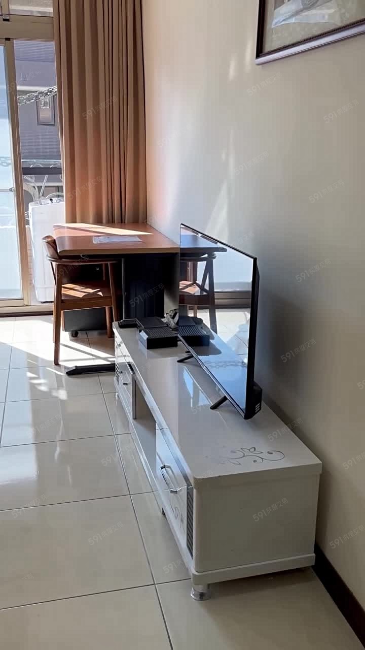 近輕軌,交通方便,社區管理優良 - Image 1