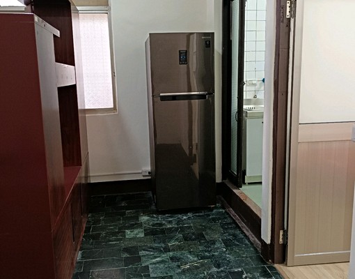 勝利星村公寓一樓室外平車位,可租補,租約公證,家具家電全。 - Image 4