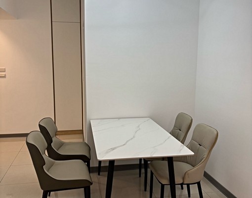 台中港特區近百坪全新大樓,一卡皮箱入住大八房附二平車 - Image 9