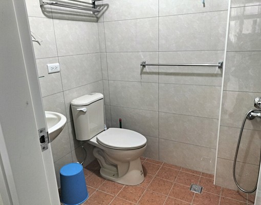 中山醫好市多~電梯大套房*一層兩戶~獨洗曬(可租補) - Image 3