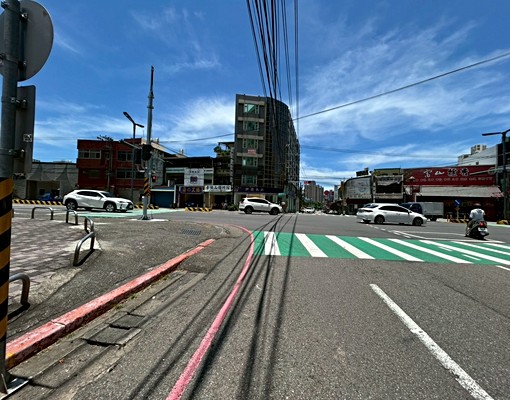 麥當勞肯德基商圈臨中華路透天店地