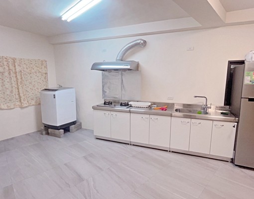 可租補！烏日高鐵五分鐘！低總價精美透天 - Image 3