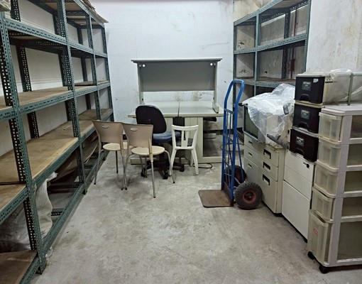 電梯大樓地下室 - Image 1