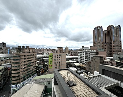 南勢角全新高樓景觀房太陽帝國-易居管理鄒s - Image 11