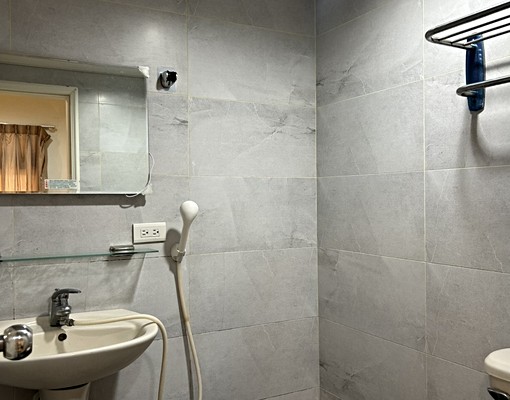 力行路旁套房 - Image 8