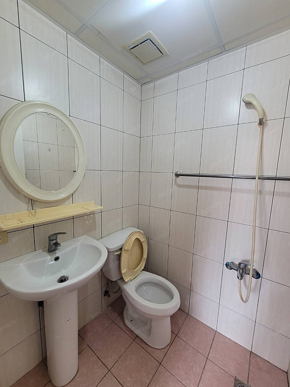 中壢電梯套房0976879259