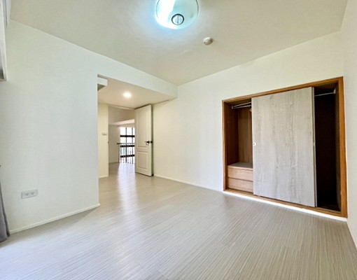 空間樂園全新整理裝潢,可租補 - Image 11