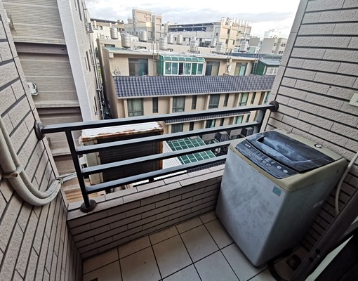 ※稀有採光景觀陽台※獨立洗衣機★觀音工業區新電梯大套房 - Image 8