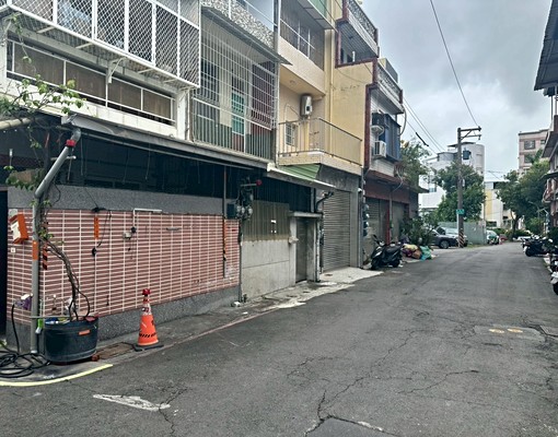 ⭕社會住宅⭕不收費⭕右昌邊間透天⭕有故事介意勿來 - Image 9