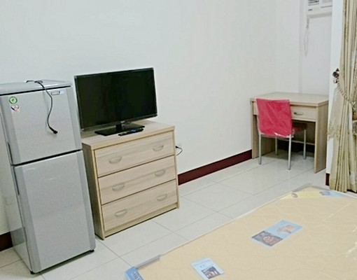 有陽台近保泰五甲鳳山家樂福生活機能佳套房 - Image 2