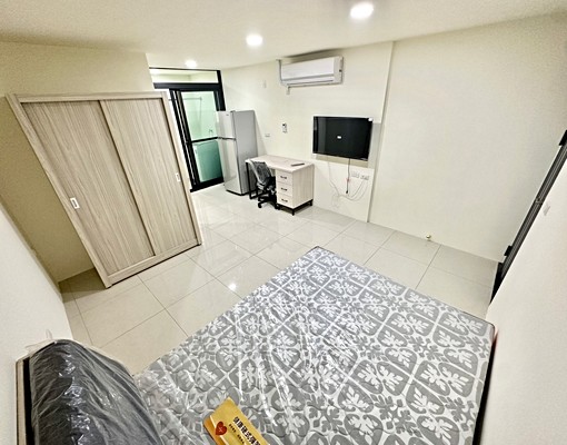 梧棲超大套房✨可家庭可談租補✨陽台獨洗曬✨大冰箱✨好停車 - Image 3