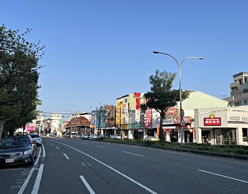 台南東區黃金雙店面｜約10米大面寬｜搶佔核心地段】 - Image 2