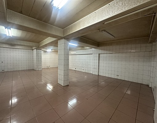 雙捷運南港展覽館7號出口旁有B1有採光有對外窗.住.辦.倉庫 - Image 5