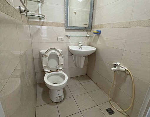 八里國小附近大賣場1樓 - Image 10