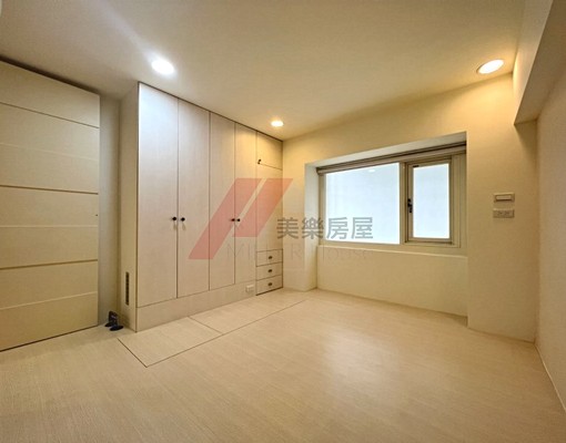 美樂*小巨蛋站*質感平面兩房*有陽台*屋況優*含網路/第四台 - Image 6