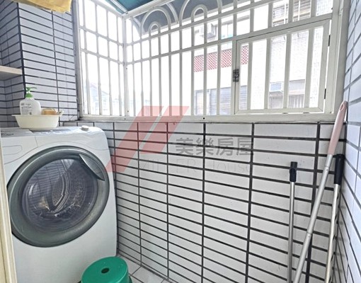 美樂*小巨蛋站*質感平面兩房*有陽台*屋況優*含網路/第四台 - Image 13