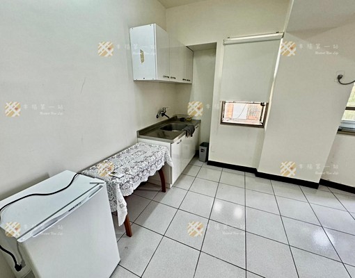 白毛專屬🔥向陽路廟東商圈樓下蝦皮店到店🔥可租補 - Image 3