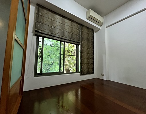 照南學區整棟透天別墅~屋況佳 - Image 8