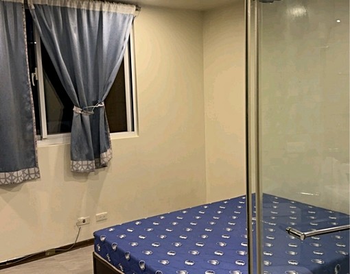 精緻套房,有窗戶,獨立衛浴設備。 - Image 6
