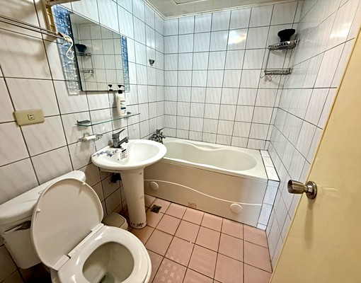 🎏正文華高中旁捷運宅🎏三房+坡道機位(租金含車含管理費) - Image 15