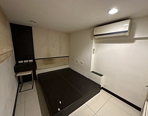 捷運年代精品裝潢挑高三房~有傢俱家電 - Image 9