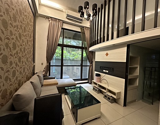 捷運年代精品裝潢挑高三房~有傢俱家電 - Image 1