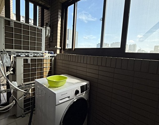 世界市兩房車格局方正採光好!!尋優質租客 - Image 6