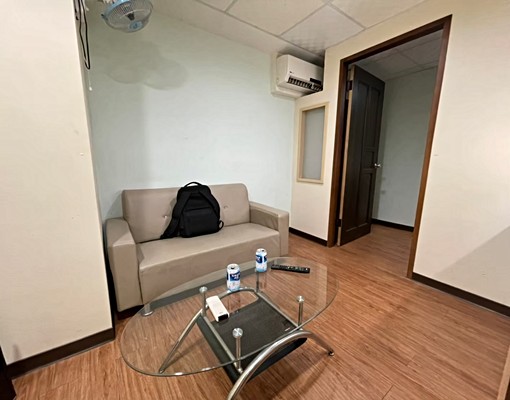 東區林森路一房一廳商務套房 - Image 2
