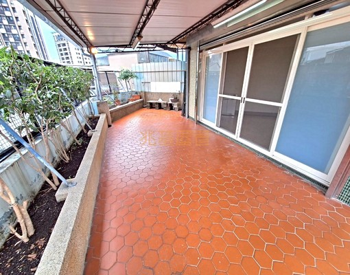 兆基🏡西區二中東興住辦兩層樓附頂加倉儲 - Image 8