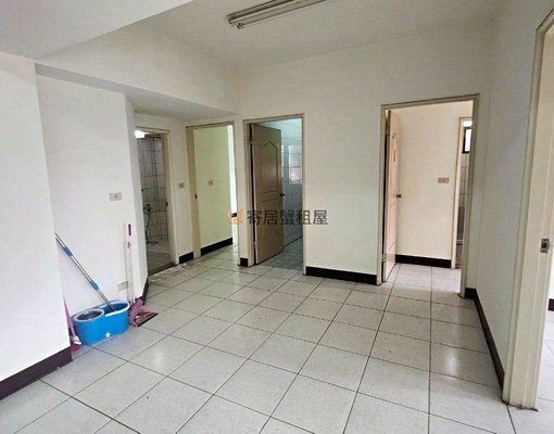 寄居蟹社會住宅🏠中山路大3房可租補 - Image 4