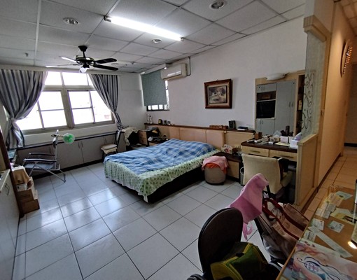 東門帝國*景觀4房*平面車位*可租補*忌寵拜*含家具家電 - Image 9