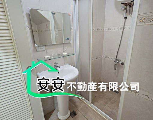 §光華區質木地板原木家具優質套房§ - Image 6