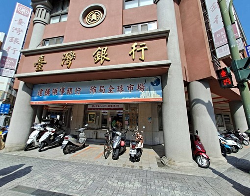 稀有大空間近中教大中科大興大｜全新凱薩衛生設備｜淨亮通風租補 - Image 4