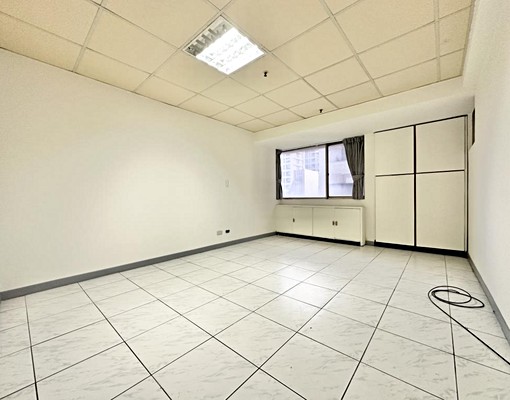 🎉免仲介費✅可租補│大昌正忠商圈│可寵物正三房🏆嘉暘社宅 - Image 5