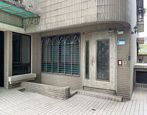 "社宅仲介勿擾"【稀有壹樓三房】可租補/社區內部一樓 - Image 15