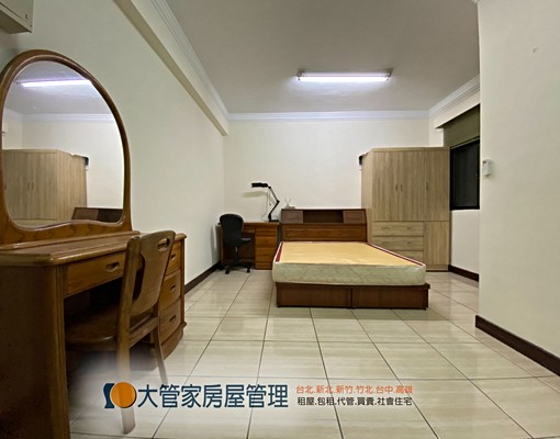 板橋民族路套房/獨立陽台曬衣/提供家具家電 - Image 1