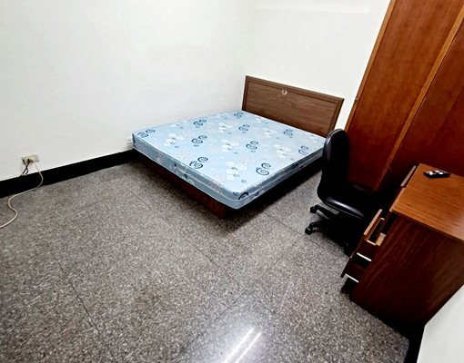 【稀有一樓!雅房出租|騎樓可停機車】 - Image 1