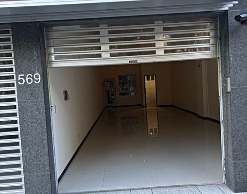 後山埤捷運,金店面,租金可談,各個行業,新成屋 - Image 1