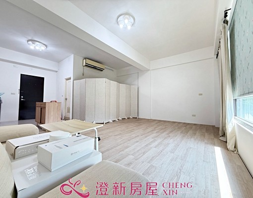 🌹美業工作室🌹可租補+有冷氣+沙發+獨立浴室+台電 - Image 3