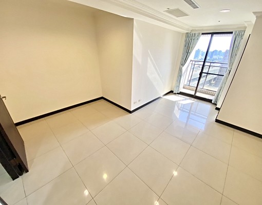 🔥大四房🔥現況出租🔥視野戶🔥高樓層🔥 - Image 9